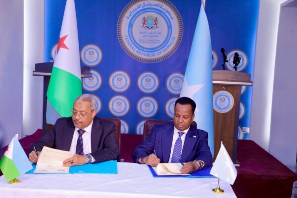 Somalia, Djibouti Sign MoU to Strengthen Bilateral Cooperation