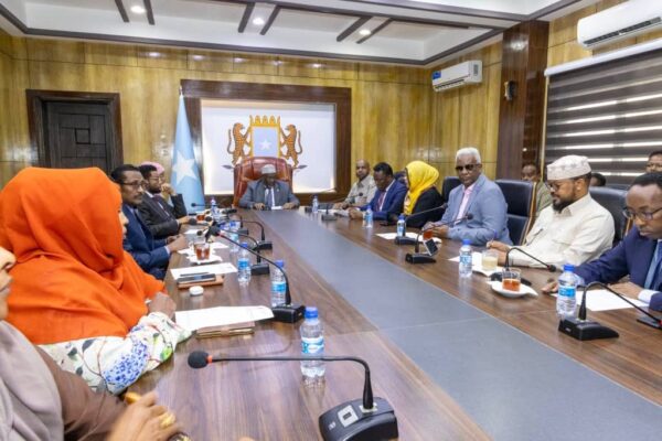 Speaker Madoobe Chairs Standing Committee Meeting of the House of the People
